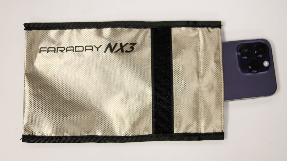 CCSD New Phone Pouch Policy