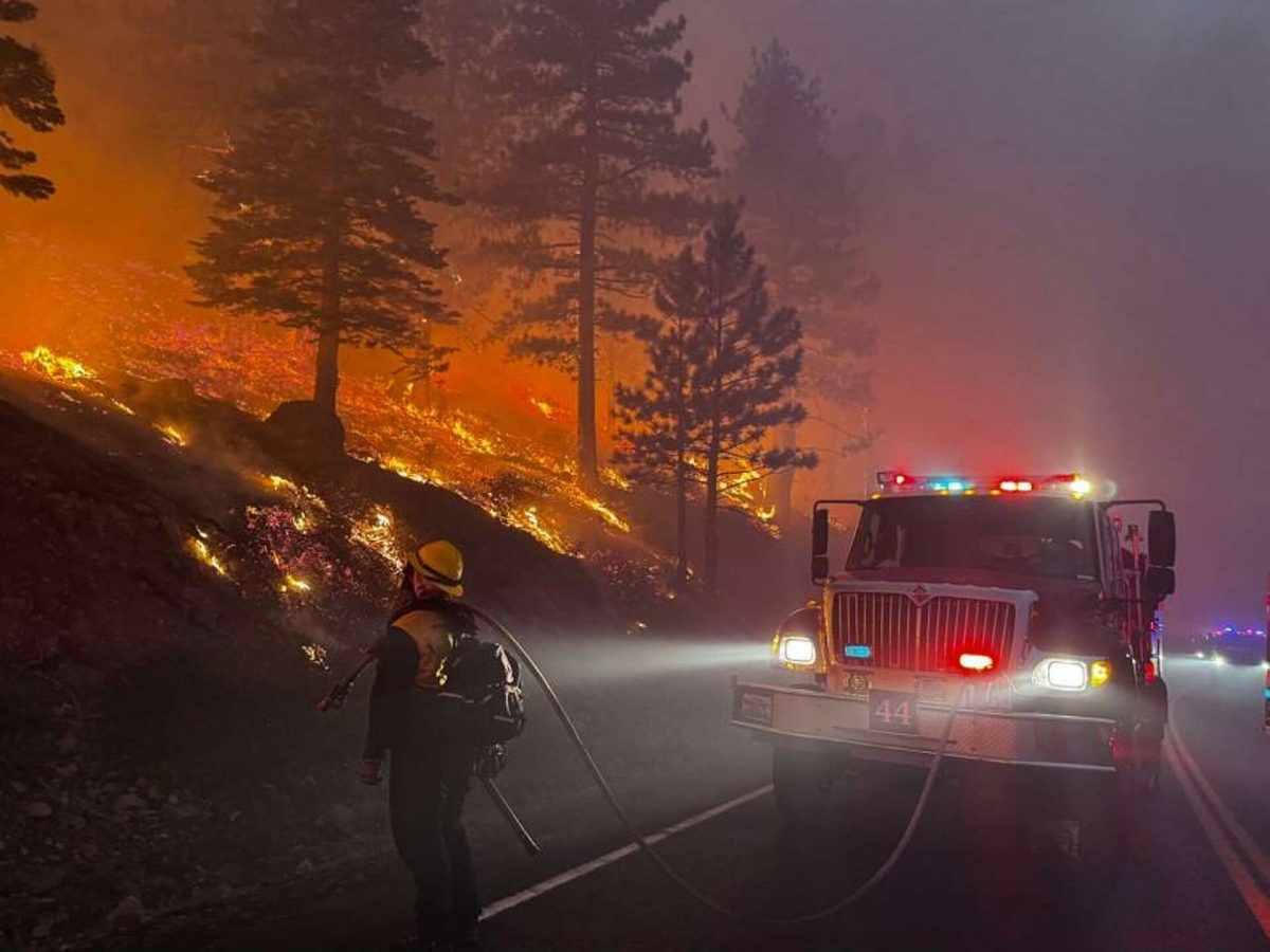 Davis Fire Blazes Through Northern Nevada